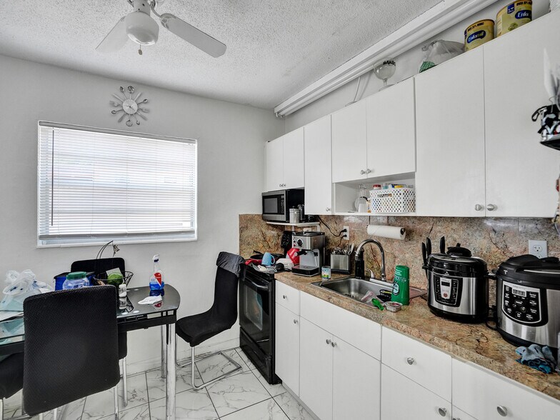 More Photos Of 720 W 16th, Hialeah Apartments For Sale