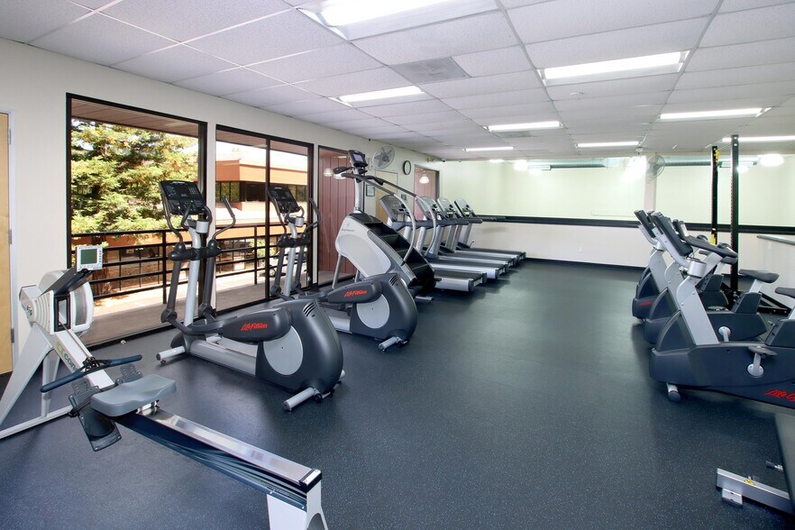 More Photos Of 1800 Green Hills Rd, Scotts Valley Office For Lease