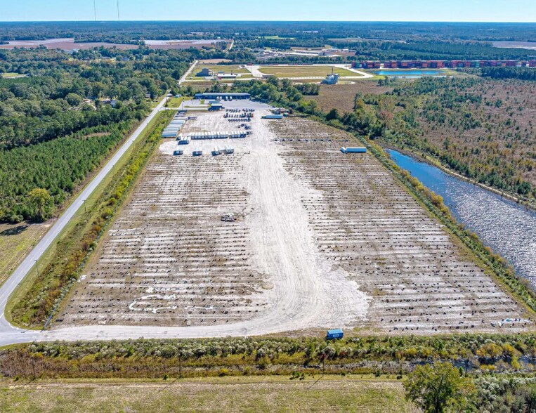 More Photos Of 349 W Fairfield Rd, Dillon Industrial For Lease