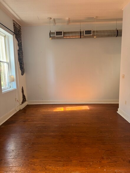 More Photos Of 316 W Broughton Ln, Savannah Loft Creative Space For Lease