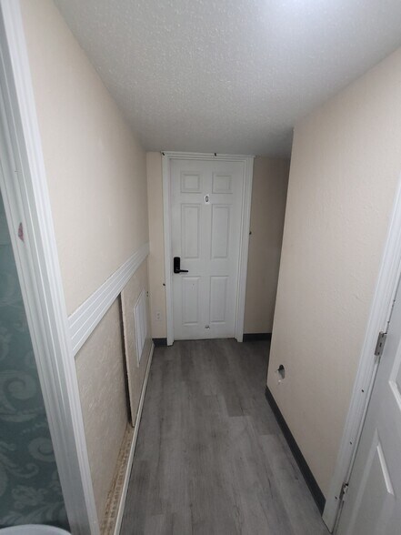 More Photos Of 1458 W 32nd St, Indianapolis Apartments For Sale