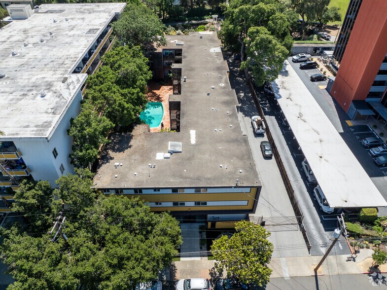More Photos Of 710 Laurel Ave, San Mateo Apartments For Sale