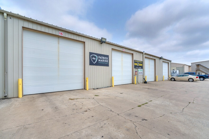More Photos Of , Elkhart Unknown For Sale
