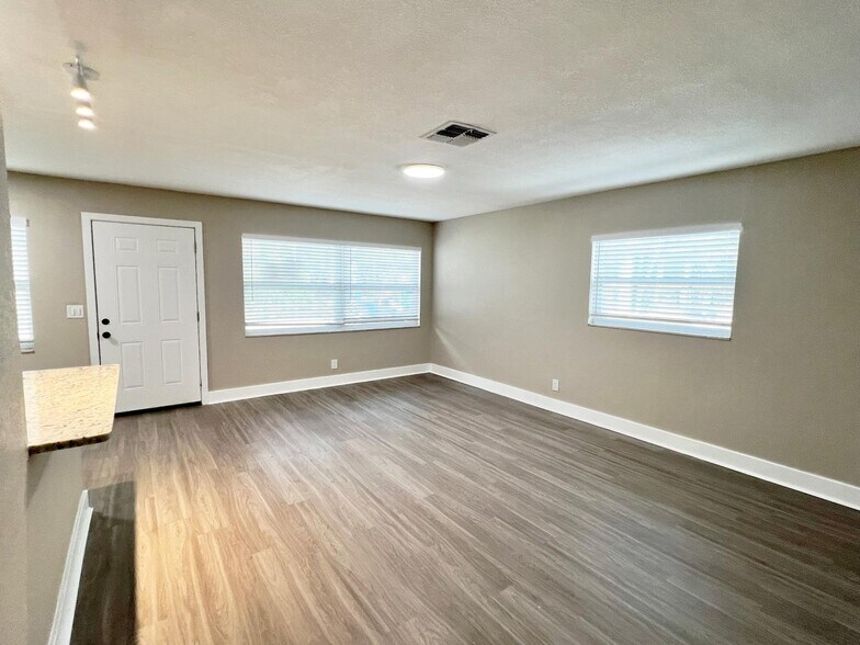 More Photos Of , Clearwater Multifamily For Sale