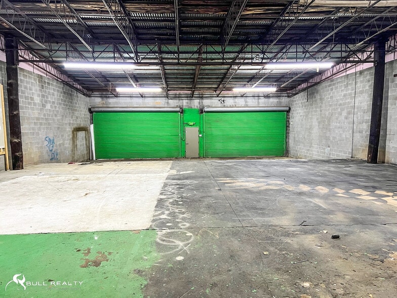 More Photos Of 2460 Moreland Ave, Atlanta Warehouse For Lease