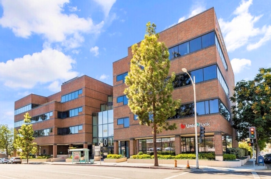 Primary Photo Of 601 S Glenoaks Blvd, Burbank Office For Lease