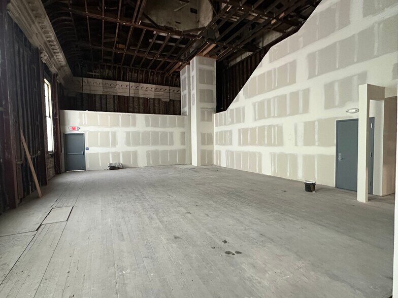 More Photos Of 82-96 E Santa Clara St, San Jose Office For Sale