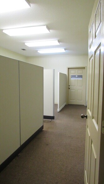 More Photos Of 22193 Highway 59 S, Robertsdale Office For Lease