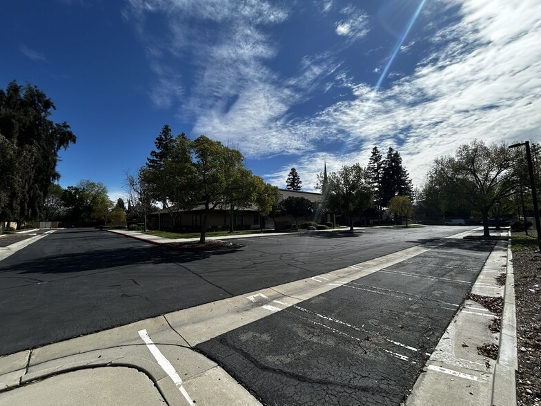 More Photos Of 18425 Ingomar st, Reseda Religious Facility For Sale