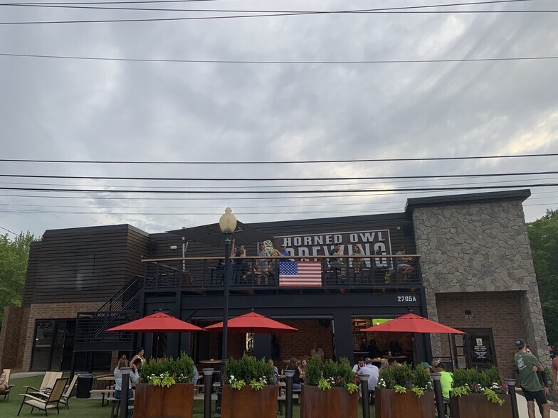 More Photos Of 2765 S Main St, Kennesaw Storefront For Lease