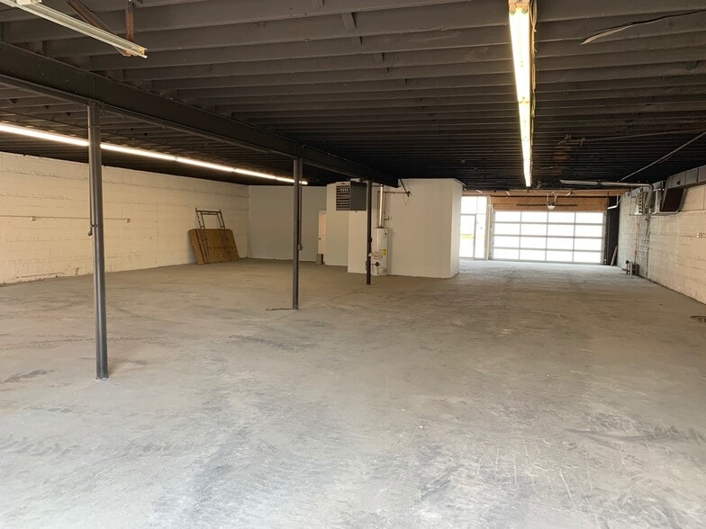 More Photos Of 5710-5712 S Central Ave, Chicago Warehouse For Sale