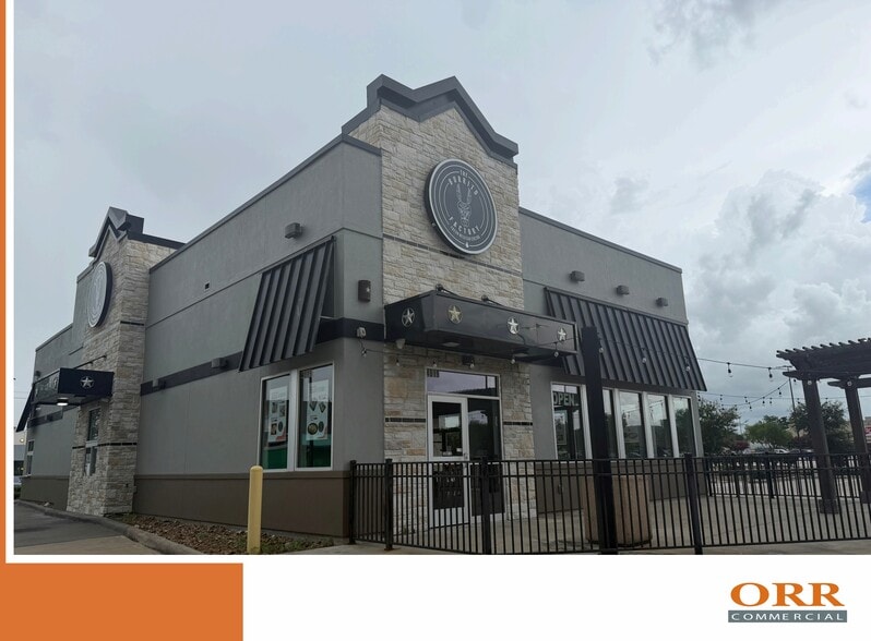 More Photos Of 4019 Red Bluff Rd, Pasadena Restaurant For Lease