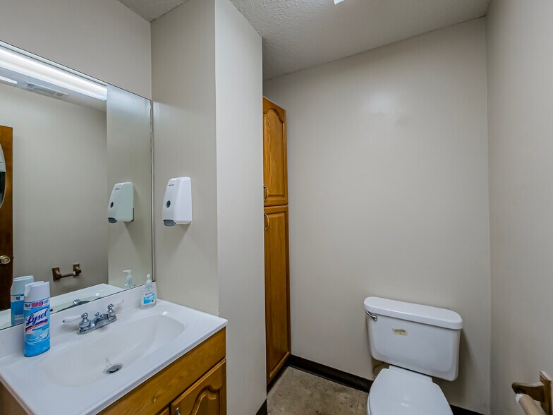 More Photos Of 2773 Marshall Dr, Tifton Warehouse For Sale