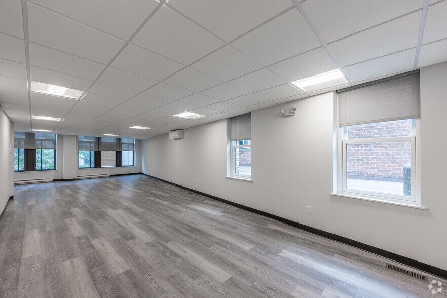 More Photos Of 29 Bank St, Stamford Office For Lease