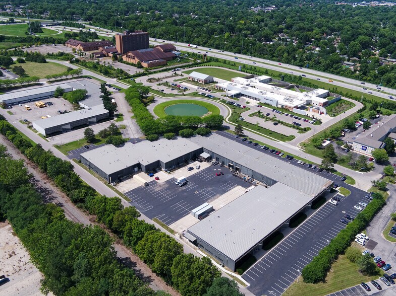 More Photos Of 4689-4777 Hilton Corporate Dr, Columbus Flex For Lease