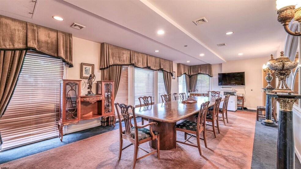 More Photos Of 301 Central Ave, Egg Harbor Township Unknown For Lease