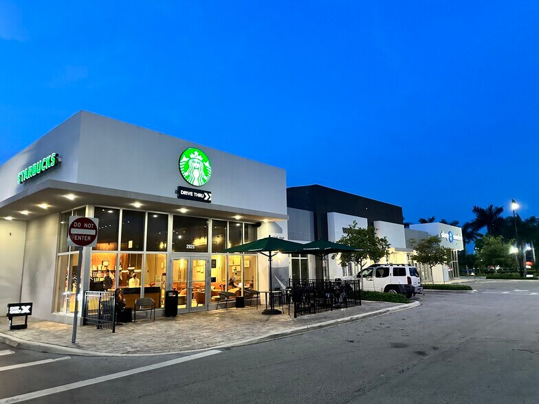 More Photos Of 2925 NE 8th St, Homestead General Retail For Lease