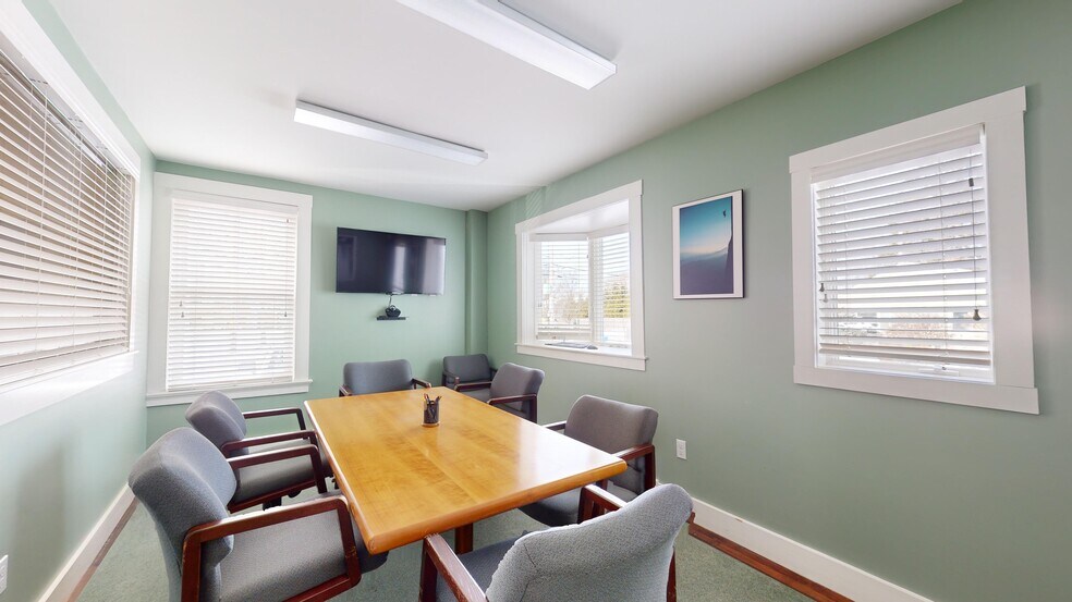 More Photos Of 460 E Main Rd, Middletown Medical For Sale