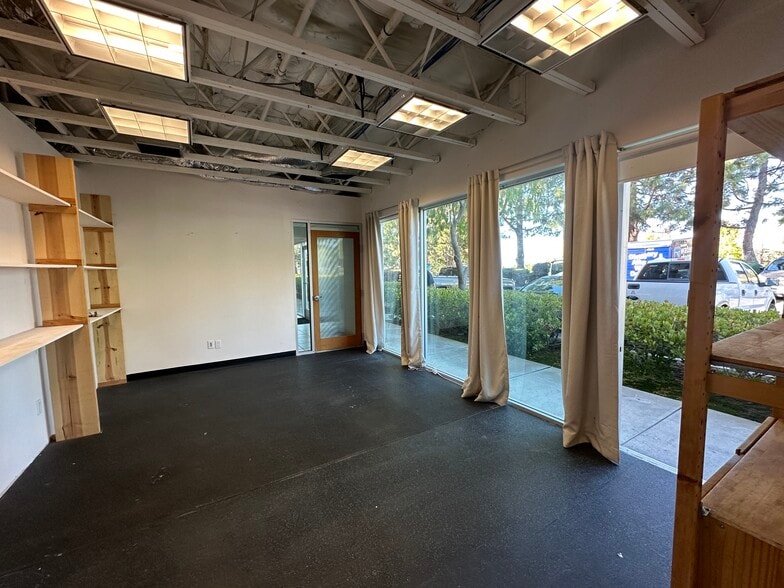 More Photos Of 2300 Knoll Dr, Ventura Manufacturing For Lease