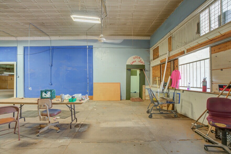 More Photos Of 1301 Buddy Holly Ave, Lubbock Warehouse For Lease
