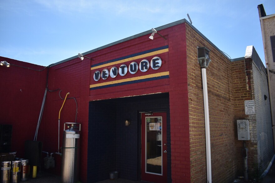 More Photos Of , Hampton General Retail For Sale