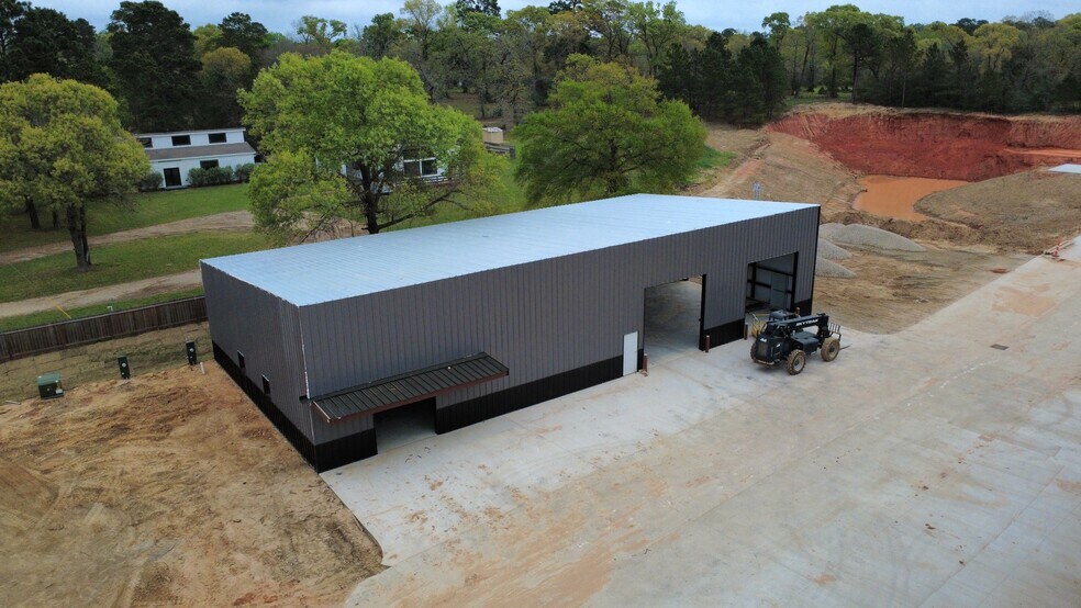 More Photos Of 7781 Adoue Rd, Montgomery Industrial For Lease