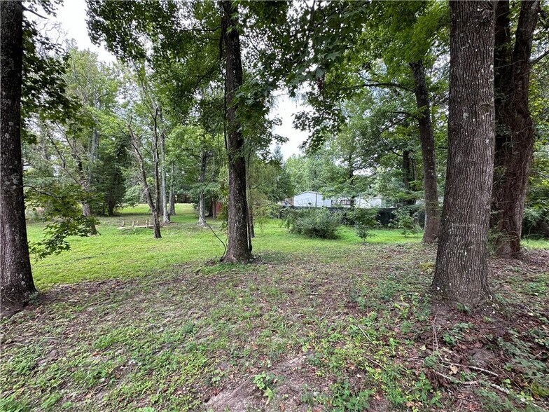 More Photos Of 1521 Lee Road 379, Smiths Station Freestanding For Sale