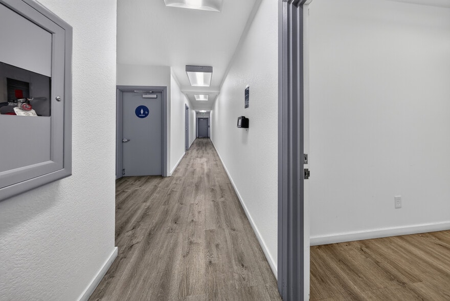 More Photos Of 20847 Sherman Way, Canoga Park Office For Sale