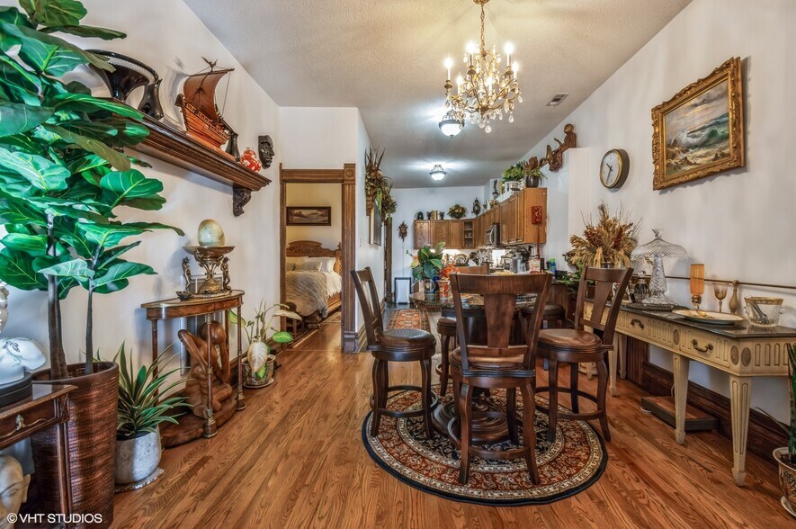 More Photos Of 1528 W Fullerton Ave, Chicago Storefront Retail Residential For Sale
