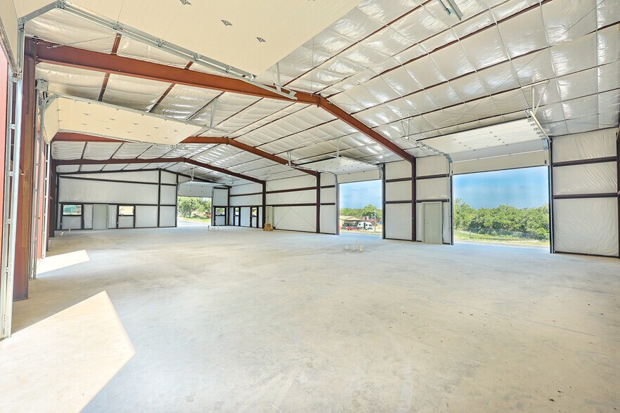 More Photos Of 3364 N Bagdad Rd, Leander Unknown For Lease