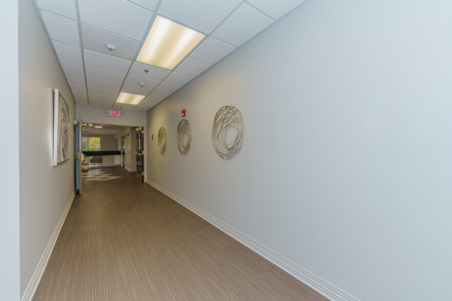 More Photos Of 10 Maxwell Dr, Clifton Park Medical For Lease