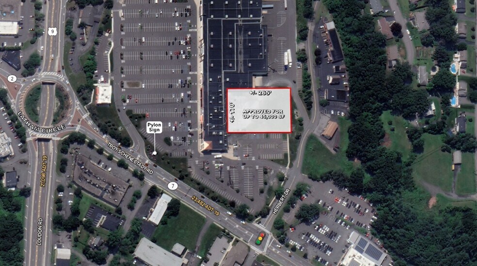 More Photos Of 800 New Loudon Rd, Latham General Retail For Sale