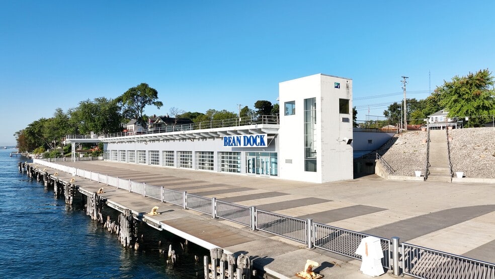 Primary Photo Of 2380 Military St, Port Huron Industrial For Sale