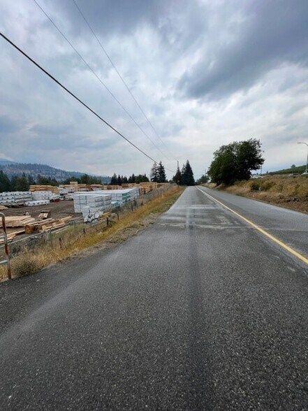 More Photos Of 980 Stevens Rd, West Kelowna Land For Lease
