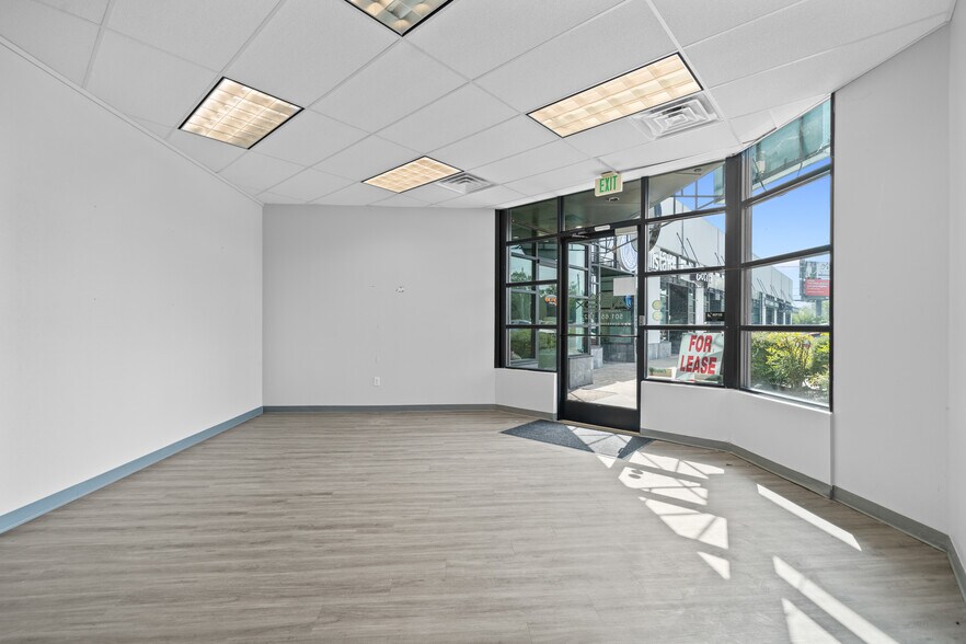 More Photos Of 1803 Airport Rd, Hot Springs General Retail For Lease