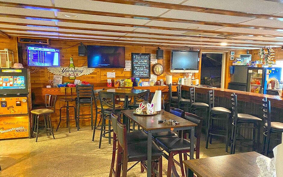 More Photos Of 5901 Linglestown Rd, Linglestown General Retail For Sale