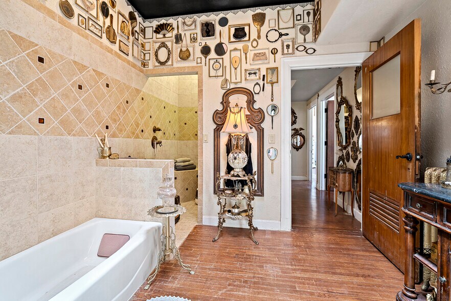 More Photos Of 103 S 6th St, Brownfield Restaurant For Sale