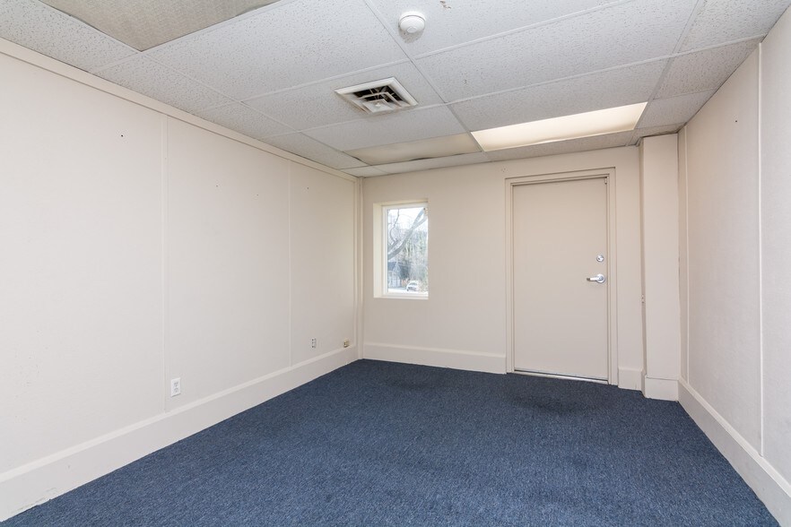 More Photos Of 530 E Joppa Rd, Towson Medical For Lease