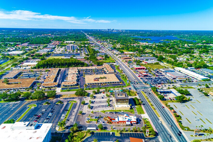 More Photos Of 6900 S Orange Blossom Trl, Orlando Office For Lease