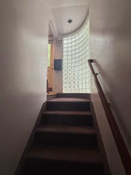 More Photos Of 66 Harned Rd, Commack Medical For Lease