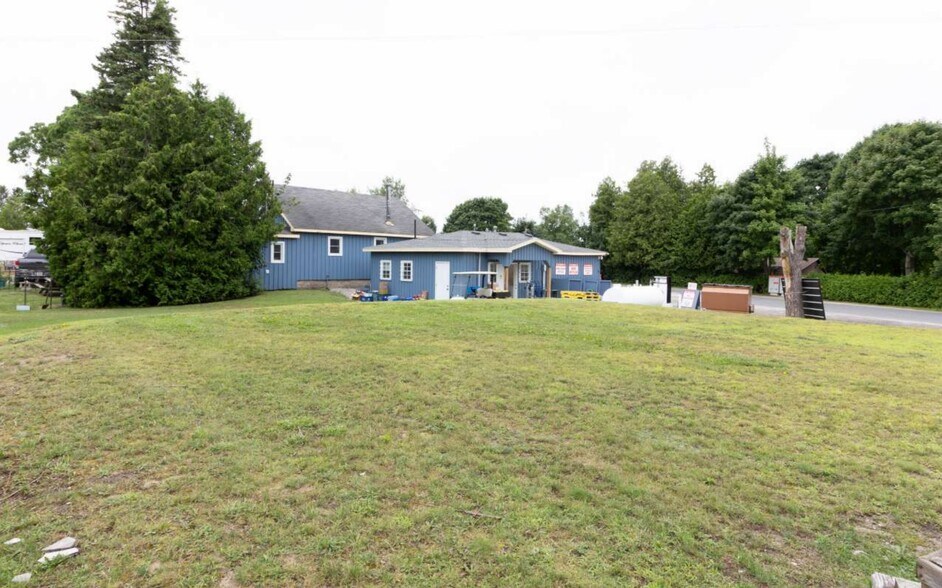 More Photos Of 817 Pike Bay Rd, Northern Bruce Peninsula Trailer Camper Park For Sale