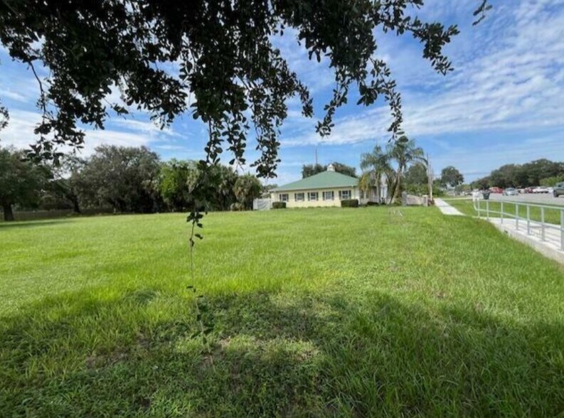 More Photos Of 900 Starkey Rd, Largo Land For Sale