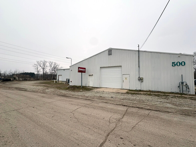 More Photos Of 500 Commerce Dr, Lakeville Flex For Sale