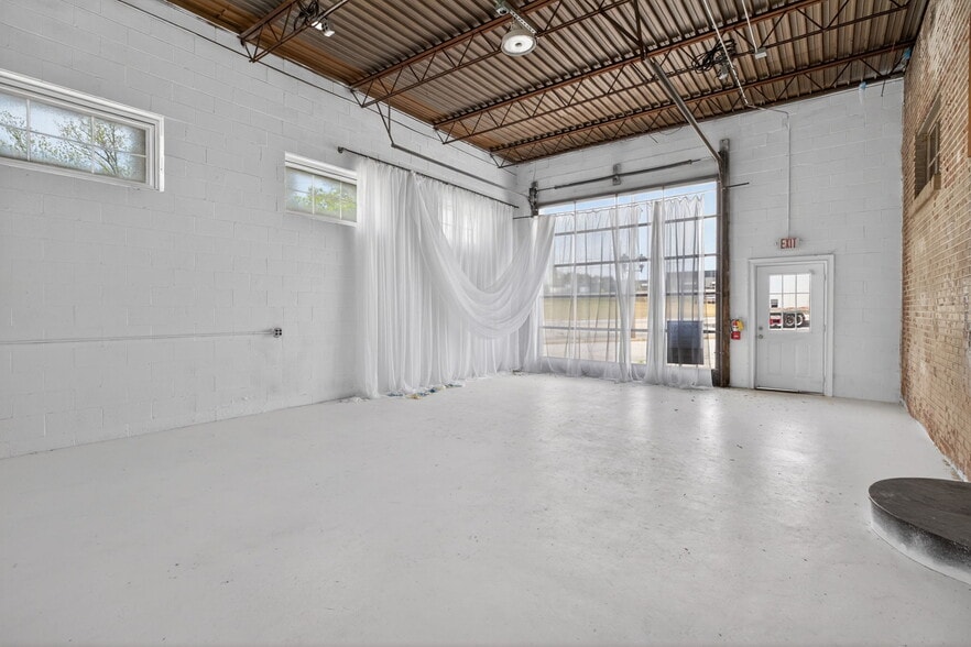 More Photos Of 116 W Bankhead Hwy, Villa Rica Storefront Retail Office For Sale