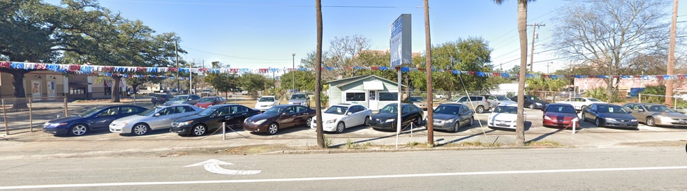 More Photos Of 715 Montgomery St, Savannah Auto Dealership For Sale