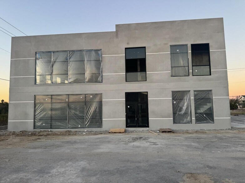 Primary Photo Of 14230 Metropolis Ave, Fort Myers Office For Lease