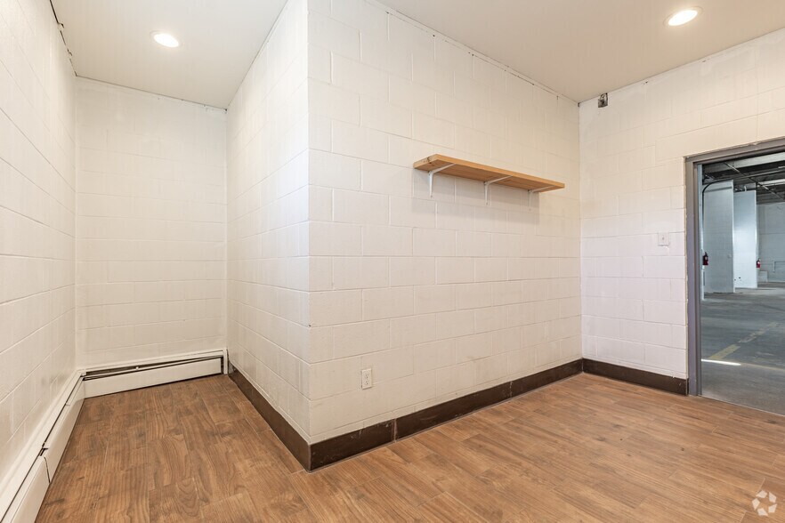 More Photos Of 2906 Chamberlayne Ave, Richmond Industrial For Sale