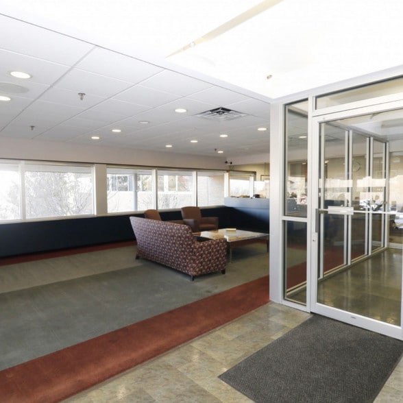 More Photos Of 1 News Plz, Peoria Office For Lease