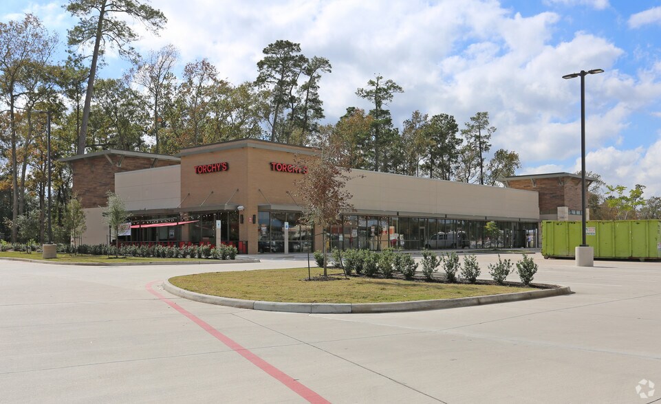 More Photos Of 4529 Kingwood Dr, Kingwood General Retail For Lease