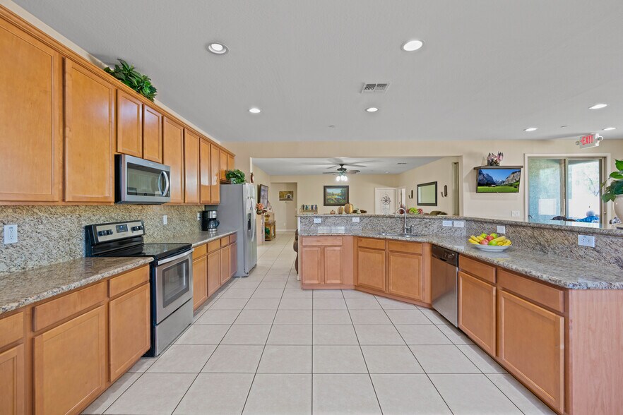 More Photos Of 18000 W Assisted Living Home LN, Surprise Assisted Living For Sale